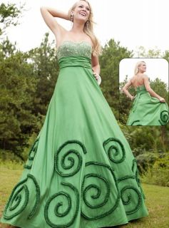 NWT Size 4 Emerald green ball gown prom dress, Riva 797 DREAMZ formal 