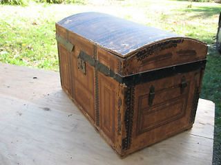   DOME TOP 1800s TRUNK STAGE COACH CHEST ORIG CONDITION INTERIOR TRAY