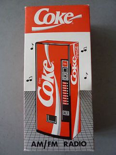 Vintage COCA COLA VENDING MACHINE RADIO AM FM BRAND NEW IN THE BOX