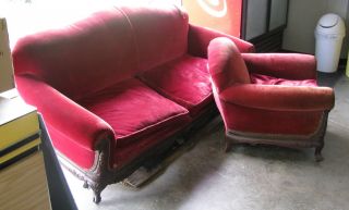 Antique Couch and Chair Set   1921 Philadelphia Furniture Co. Hand 