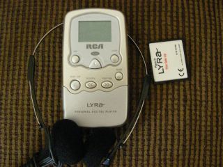 RCA LYRA PERSONAL DIGITAL PLAYER RD2201A 32MB FLASH CARD INCLUDED