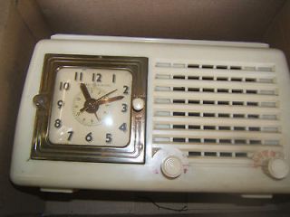 Classic Vintage GE Clock Radio C2425A W/Alarm Wake up/ Music Works 