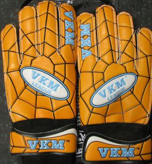 soccer goalie gloves size 7 in Gloves