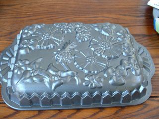 Nordic Ware USA Cast Aluminum Wild Flowers Design Cake Baking Pan