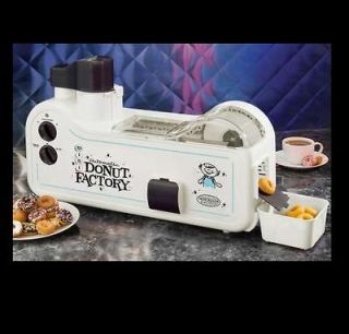 Automatic Mini Donut Machine, DOUGH NU MATIC Nostalgia Electrics 