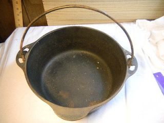   Heavy Vintage Wrought Iron Dutch Oven w/ Handle Made in ERIE PA USA 8