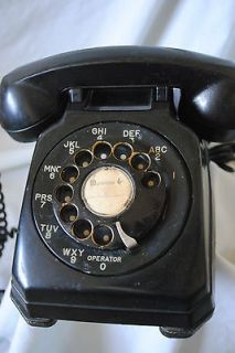 rotary desk phone in Telephones