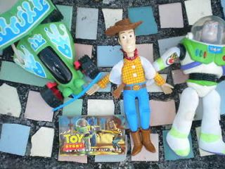   TALKING TOY STORY BUZZ LIGHTYEAR & WOODY RC CAR ANIMATED FLIP BOOK