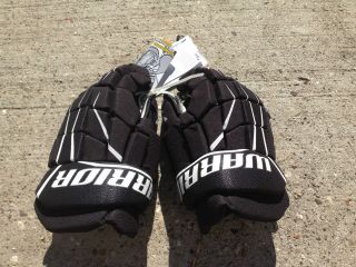 youth hockey gloves in Gloves