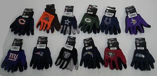 Green Bay Packers Gloves in Football NFL