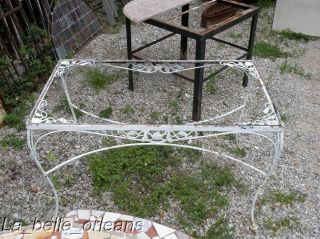CHARMING FRENCH WROUGHT IRON GARDEN TABLE LARGE. LOOK!!