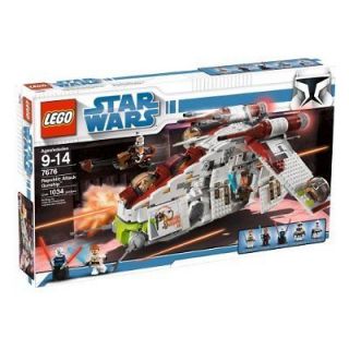 LEGO® Star Wars #7676 Republic Attack Gunship   SEALED   RETIRED