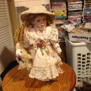 Cracker Barrel Porcelain Doll Holiday Collection Midwestern Home 16