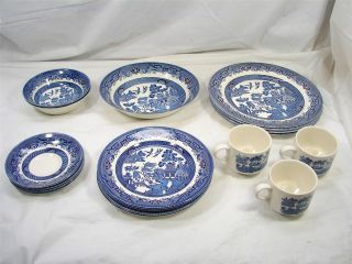 CHURCHILL BLUE WILLOW DISH SET GREAT CONDITION