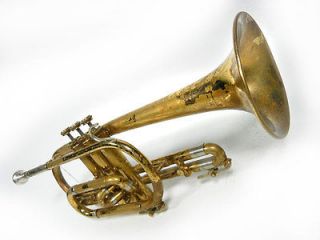 Newly listed HOLTON COLLEGIATE Bb VINTAGE CORNET ( 1958 / USA ) with 