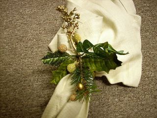GOLD BERRY PINE & EVERGREEN CHRISTMAS HOLIDAY NAPKIN RINGS SET/4