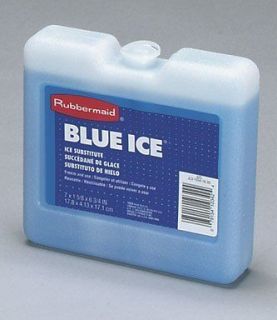 Rubbermaid Blue Ice Brand Weekender Refreeze Cooler Pack 7 x 1.63 x 