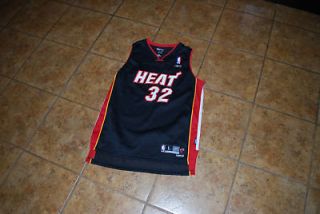 Reebok Shaq ONeal # 32 Miami Heat Sewn Basketball Jersey Size Youth 