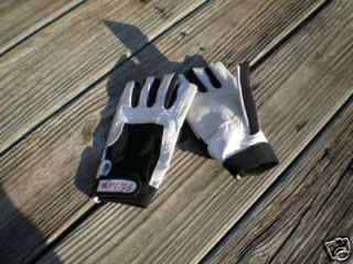 Victory Sailing Gloves with Open Fingers SIZE MEDIUM