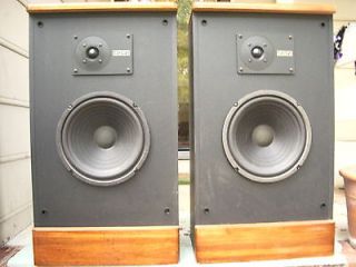 Vintage Advent Legacy speakers in good condition.