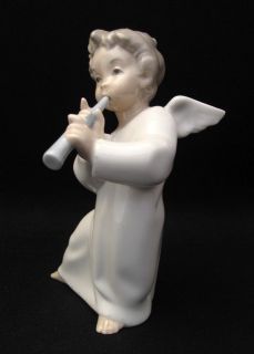 EXQUISITE LLADRO PORCELAIN ANGEL PLAYING FLUTE FIGURINE 4540 RETIRED
