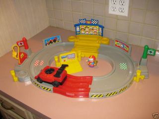 Fisher Price Little People Lil Movers Race Track Car
