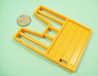 PLAYMOBIL 4190 Farm Horse Ranch YELLOW STALL DOOR Replacement Parts