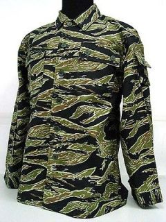 tiger stripe camo pants in Clothing, 