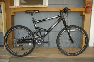 Cannondale Jekyll 500 (medium frame size) mountain bike
