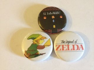   Zelda set of 3 1 inch Pins #2 Buttons badges NINTENDO NES LINK vintage