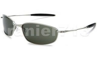 oakley sunglasses in Clothing, 