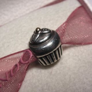 cupcake pandora charm in Charms & Charm Bracelets
