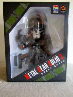 METAL GEAR SOLID 3 Snake Eater Vinyl Collectible Doll Figure NEW IN 