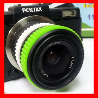 SLR Magic x Toy Lens 11mm f/1.4 lens for Pentax Q