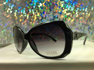     GU 7079 BLK 35   Womens Black Frame Designer Sunglasses   NEW