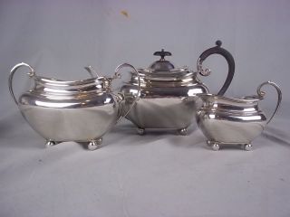 Silver Three Piece Edwardian Tea Set   Sheffield 1927/28   James Dixon 