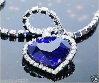 titanic necklace in Jewelry & Watches