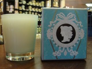   Classic style CAMEO Luxury Scented Gift Packed Candle ~SAMPLE SALE