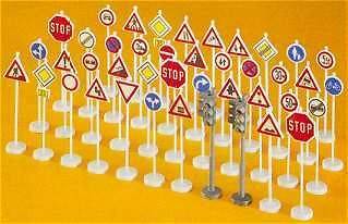 PRZ18203 Traffic Signs Assorted (40) (Kit) HO Scale Preiser Models