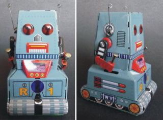 TANK ROBOT Wind Up Tin Toy Space R1
