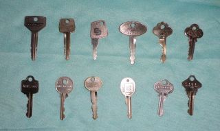 ONE DOZEN VINTAGE/OLD KEYS   VARIETY OF KEYS   CLEANED   FOR CARS AND 
