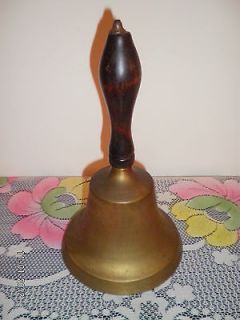   OLD SCHOOL BRASS AND WOOD RECESS HAND BELL MAGNIFICENT RING SOUND