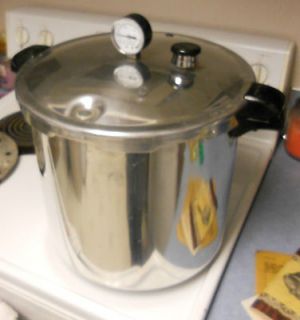 presto pressure cooker canner in Cookers & Steamers