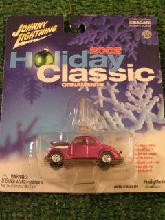 Johnny Lightning Holiday Classic 2002 Series 1937 Ford Coupe Christmas 