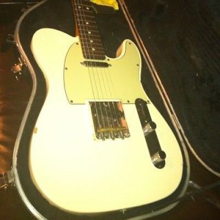 Fender Telecaster Body Loaded. Lindy Fralin. Fender Bridge