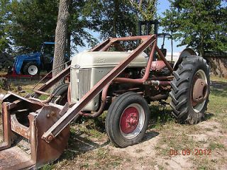 FORD 8N WITH DEARBORN LOADER