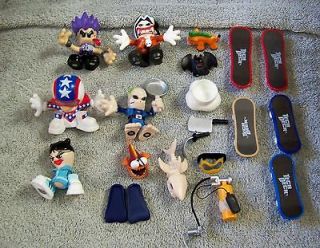 TECH DECK DUDE LOT OF 5 DUDES WITH BOARDS & ACCESSORIES