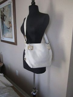 DKNY   WHITE LEATHER HOBO BAG/PURSE. GOLD HARDWARE, STUNNING & PERFECT 