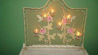 VINTAGE METAL FIREPLACE SCREEN LOVELY METAL PINK ROSES & HAS 6 CANDLE 
