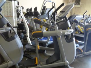 Precor AMT 100i Elliptical Trainer REFURBISHED / CALL FOR SHIPPING